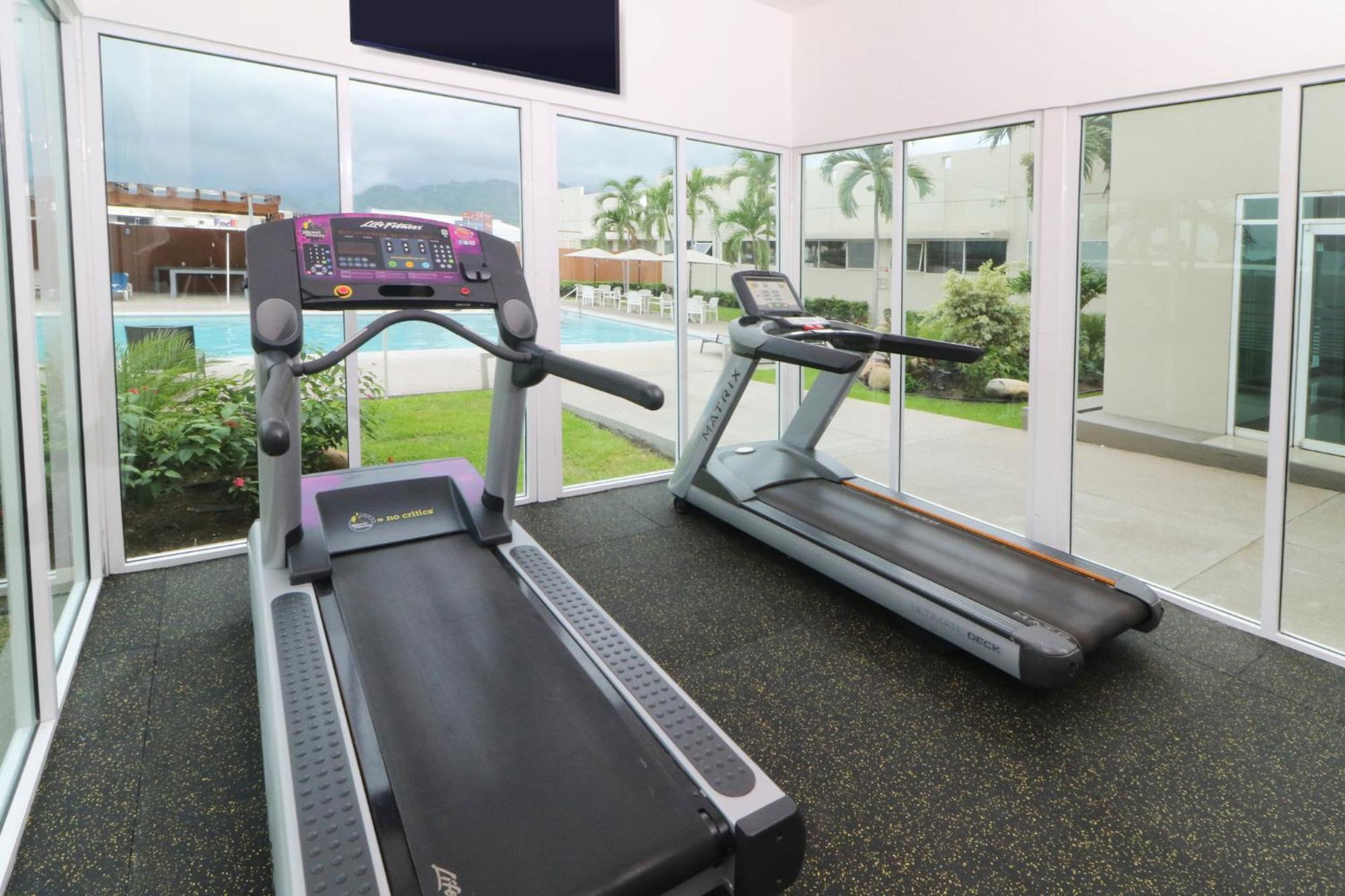 Holiday Inn Express Manzanillo By Ihg Exterior foto