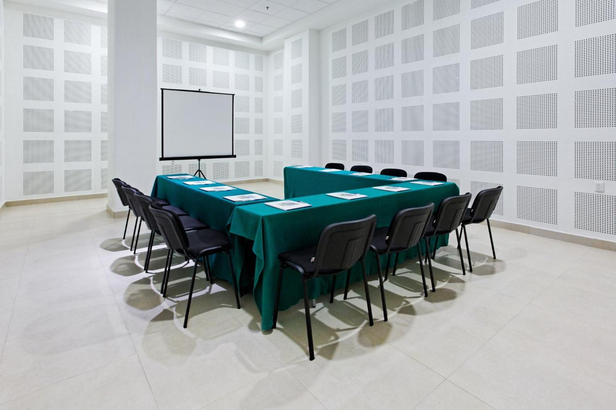 Holiday Inn Express Manzanillo By Ihg Exterior foto
